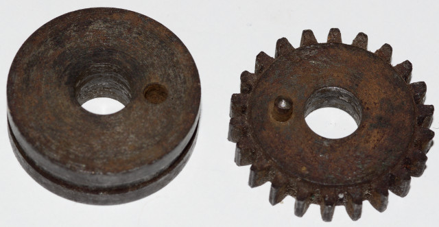 Gears are keyed