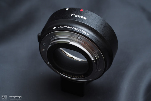 Canon_EOS_M_adaptor_02