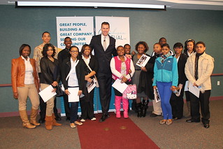 Former NBA player Tim McCormick and Southfield Public Schools Students