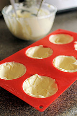 Making White Chocolate and Almond Meringue Domes IMG_7145 R