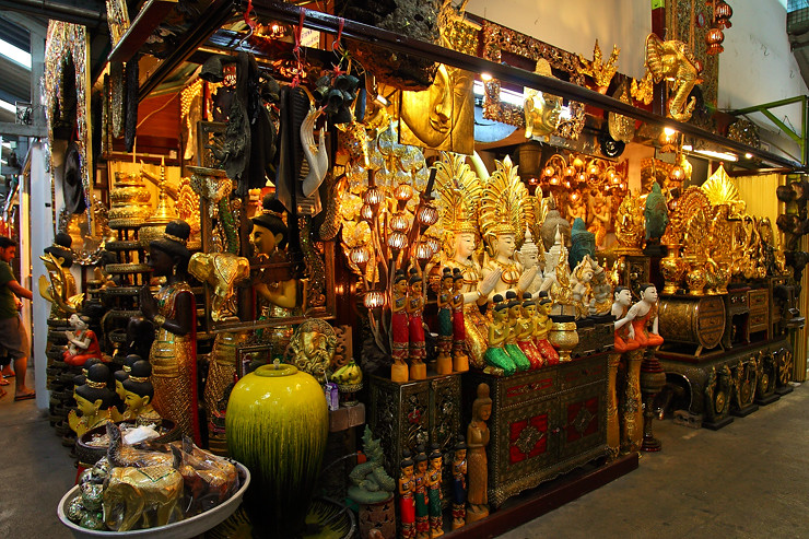 Chatuchak Jatujak Market Bangkok Religious Artifacts