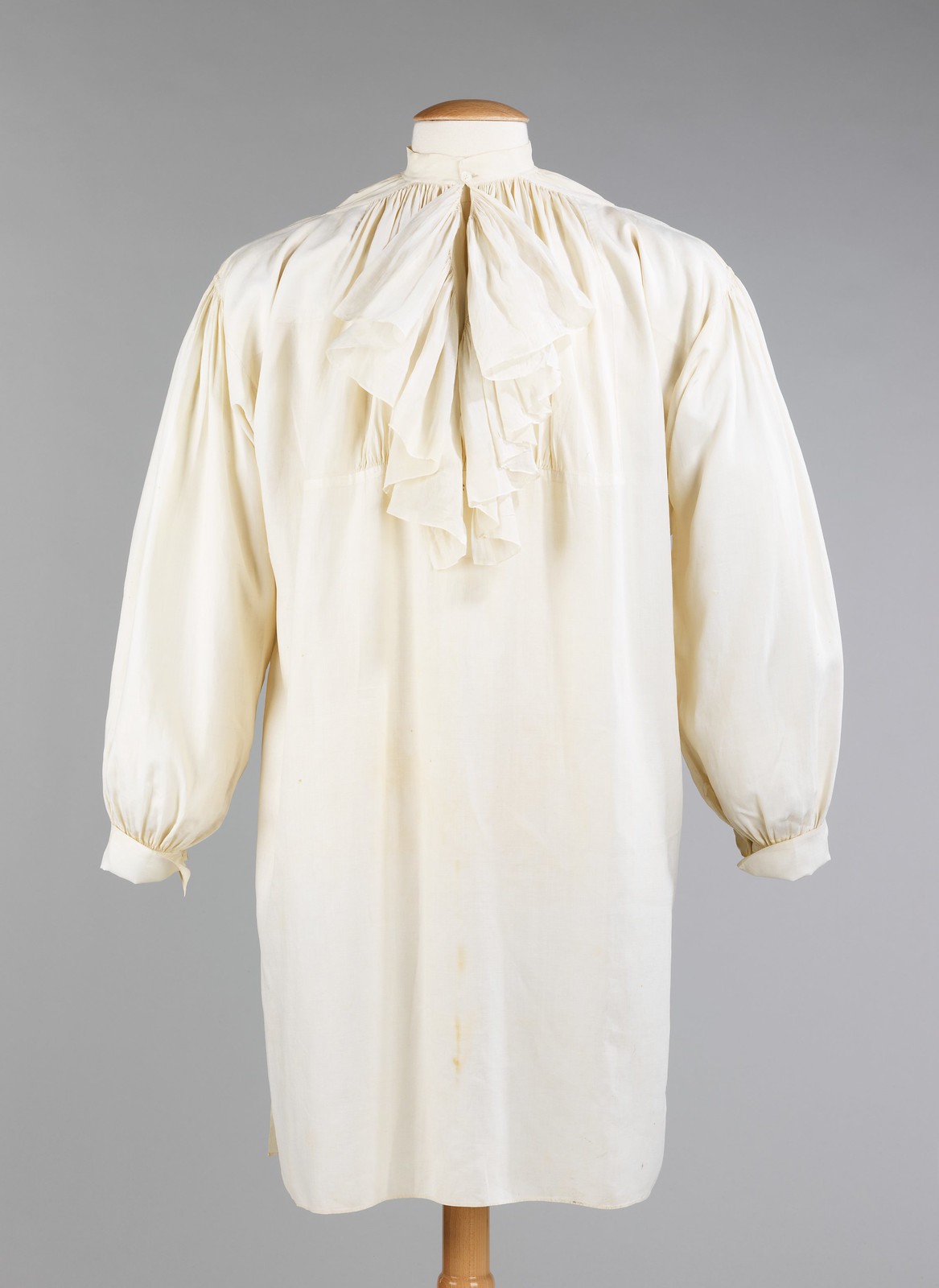 1780. Shirt. French. Linen. metmuseum