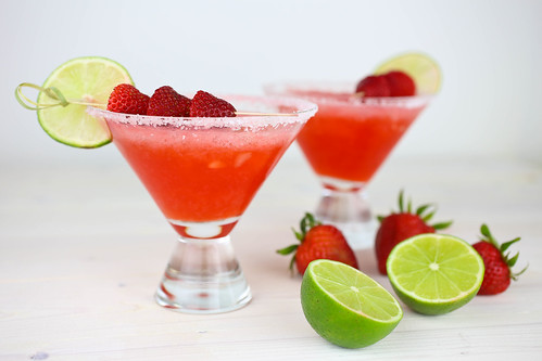 Strawberry Lime Margaritas-003.jpg