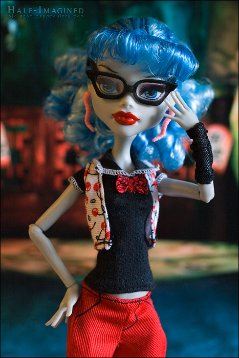 Ghoulia (3 of 4)