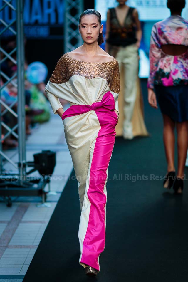 FASH by Srinakharinwirot University (Side A) fashion showcase @ Bangkok, Thailand