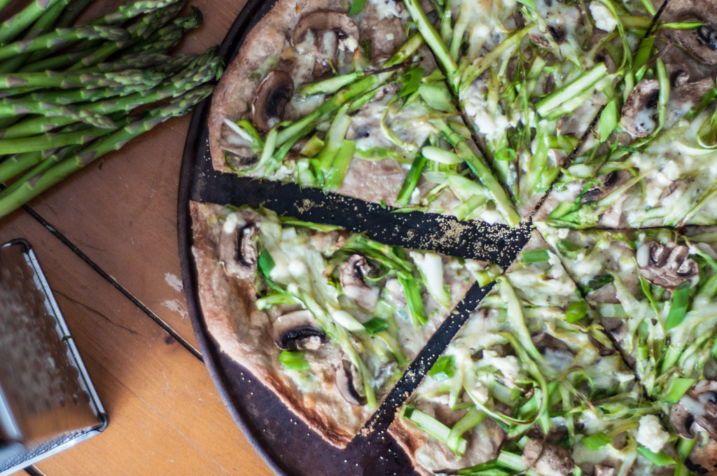 shaved asparagus mushroom pizza