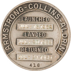 Lot 40078 Apollo 11 medallion reverse