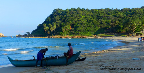 "Trincomalee Beach Sri Lanka" by CharithMania