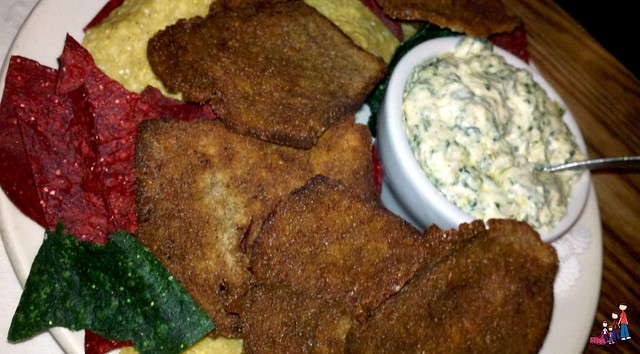 Spinach and Artichoke Dip with Toasted Brown Bread
