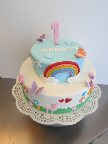 Bardot's 1st birthday by CAKE Amsterdam - Cakes by ZOBOT