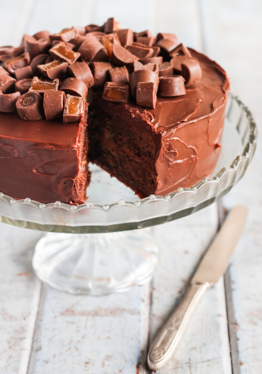 Rolo Chocolate Brownie Cake