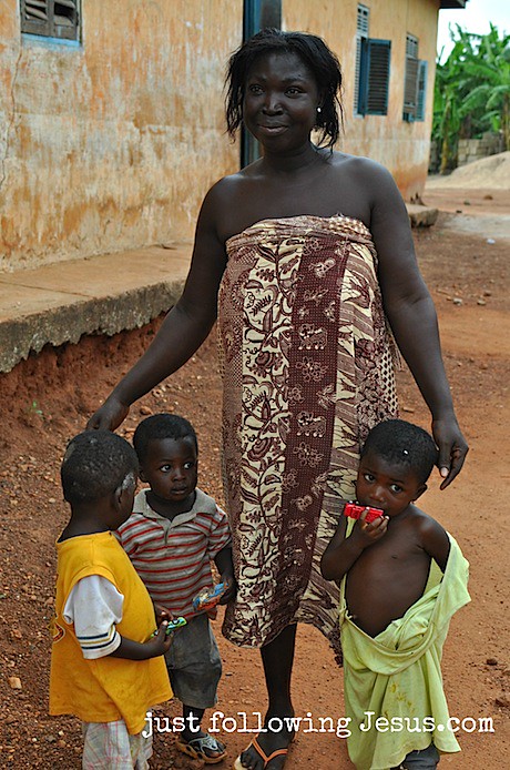 Homabenase, Ghana 2.jpg