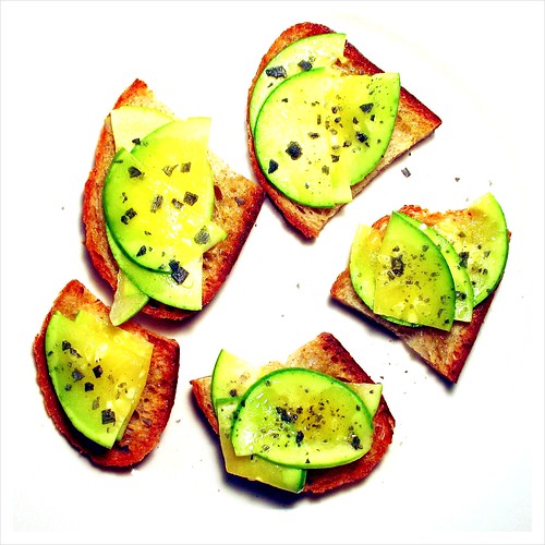 avocado squash on toast Lolo