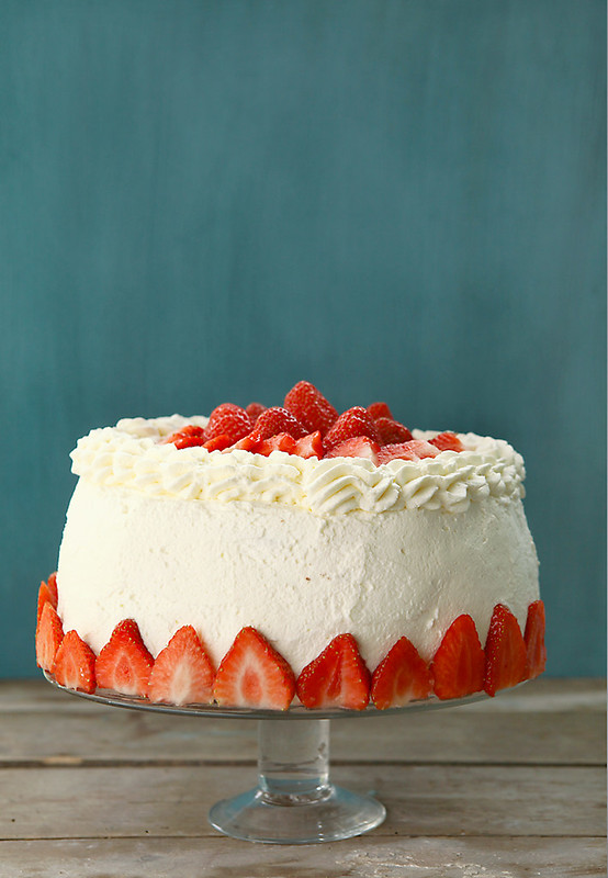 swedish strawberry cake