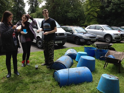 Wandle July 2012 - Volunteers and Trugs