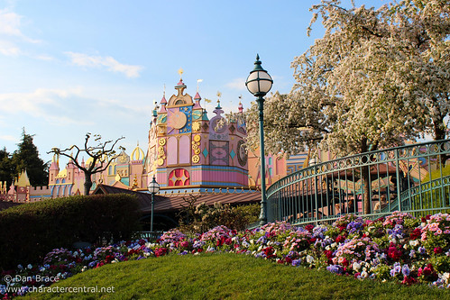 Spring has arrived at "it's a small world"