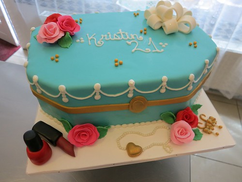 Jewelry Box 21st Birthday Cake by CAKE Amsterdam - Cakes by ZOBOT