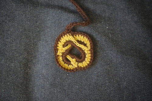 Crochet lariat
