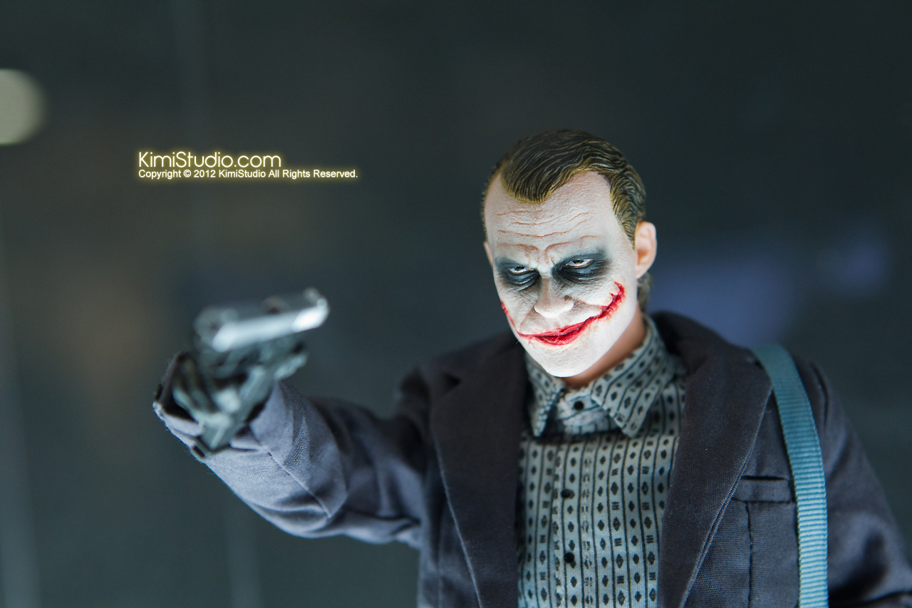 2011.11.12 HOT TOYS-019
