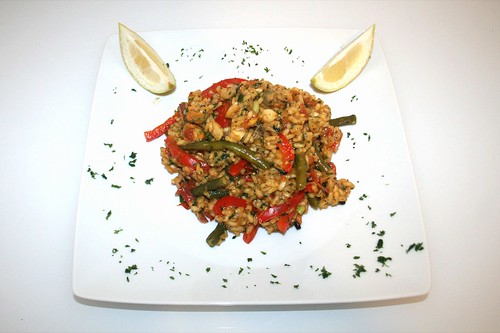 46 - Meeresfrüchte-Paella / Seafood paella - Serviert