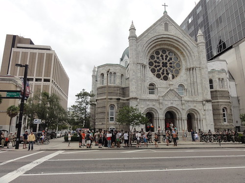 Long view of protesters in front of Sacred Heart Church
