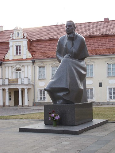 Kaunas, Statue of Maironis in front of the Maironio lietuviÅ³ literatÅ«ros muziejus