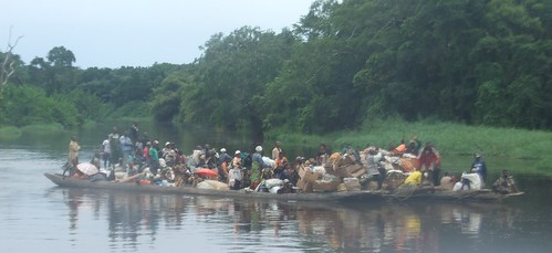 market flotilla on the Lualaba
