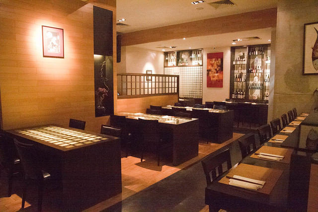 Akari Dining & Bar - indoor seat