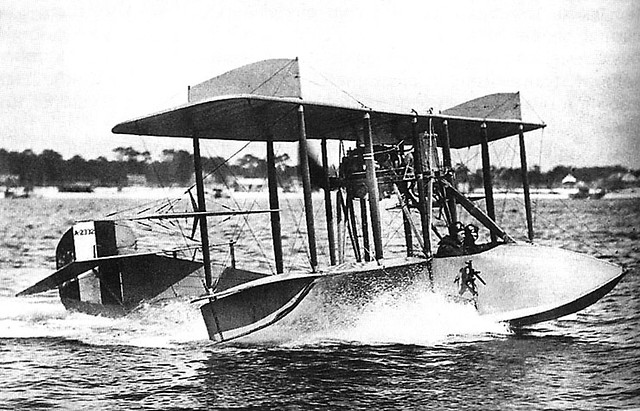 Curtiss F flying boat