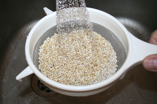 21 - Perlgraupen abspülen / Rinse pearl barley 