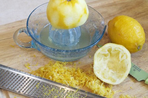 muffins/lemon chia seed/lemons 1