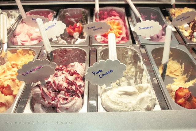 Escogiendo el helado de la tarde y disfrutando mi verano!