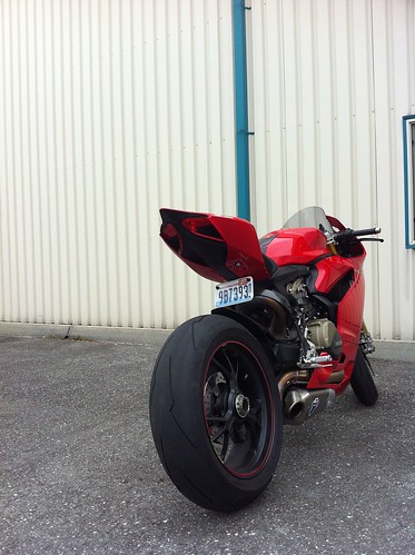 ducati v2 fender eliminator