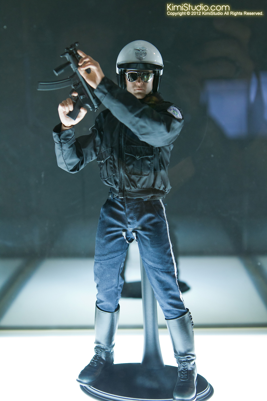 2011.11.12 HOT TOYS-030