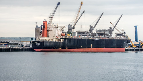 Belfast Port - Ship Unloading by infomatique
