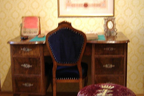 1800-luvun työpöytä by Anna Amnell