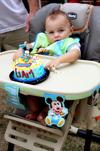 Liam-and-his-cake