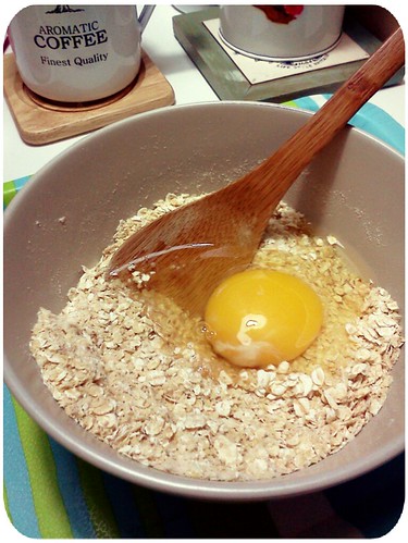 早餐 ::: 加生雞蛋的燕麥片 by 南南風_e l a i n e