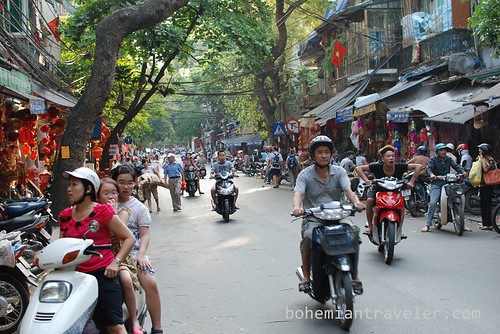 Hanoi Vietnam traffic (10)