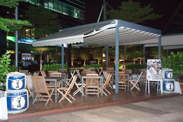 Akari Dining & Bar - Outdoor right