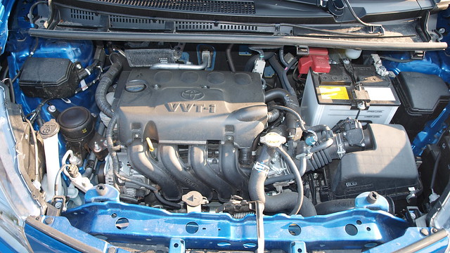 2012 Toyota Yaris SE 20