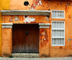 another door, window,colors,... from Cartagena by Zé Eduardo...