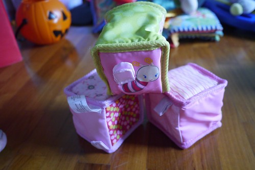 Baby play cubes