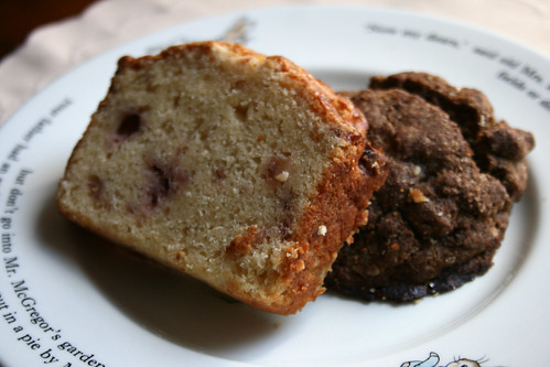 苺のパウンドケーキと、ブルーベリー＆ウィートマフィン