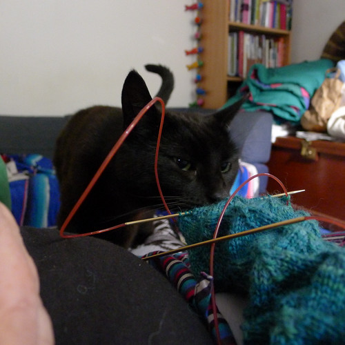 Knitting helper
