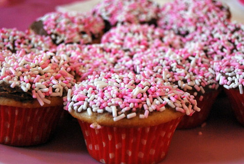 Funfetti Cupcakes - Sprinkle Mass-001
