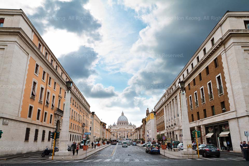 View of Saint Peter's Basilica @ Rome, Italy