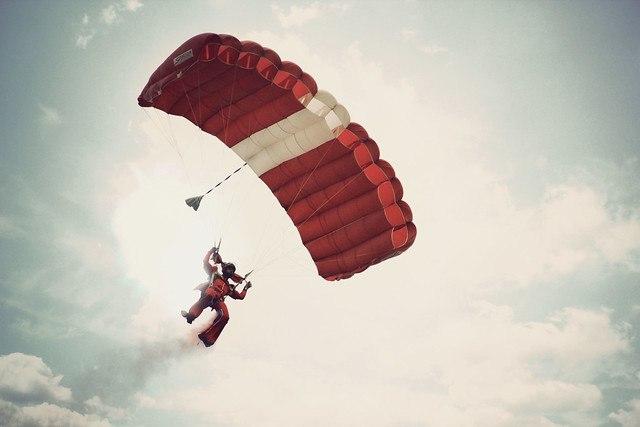 skydive parachute
