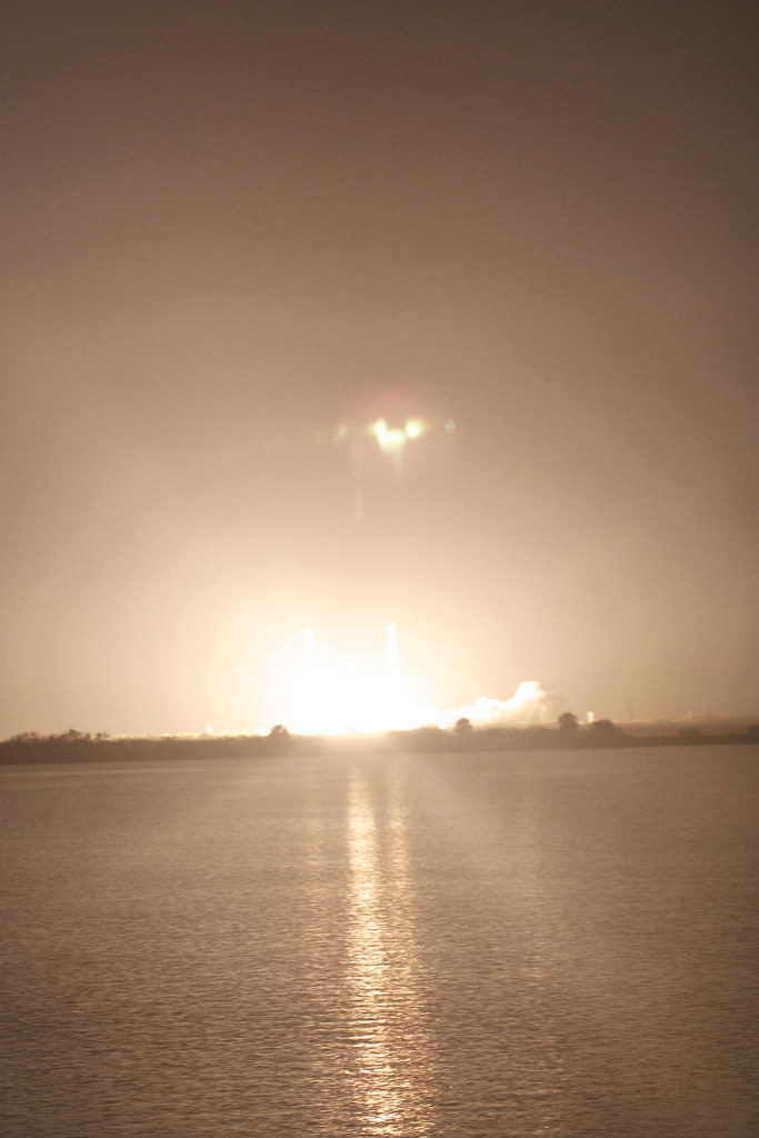 My overexposed photo of the launch