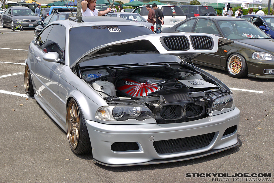 BMW M3 coupe slammed on some Volk Racing CE28s 